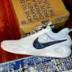 Nike Cosmic Unity Men’s Size 11/New Used